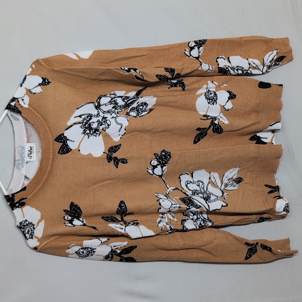 Pulse So Soft Lightweight Floral Caramel Colored Sweater